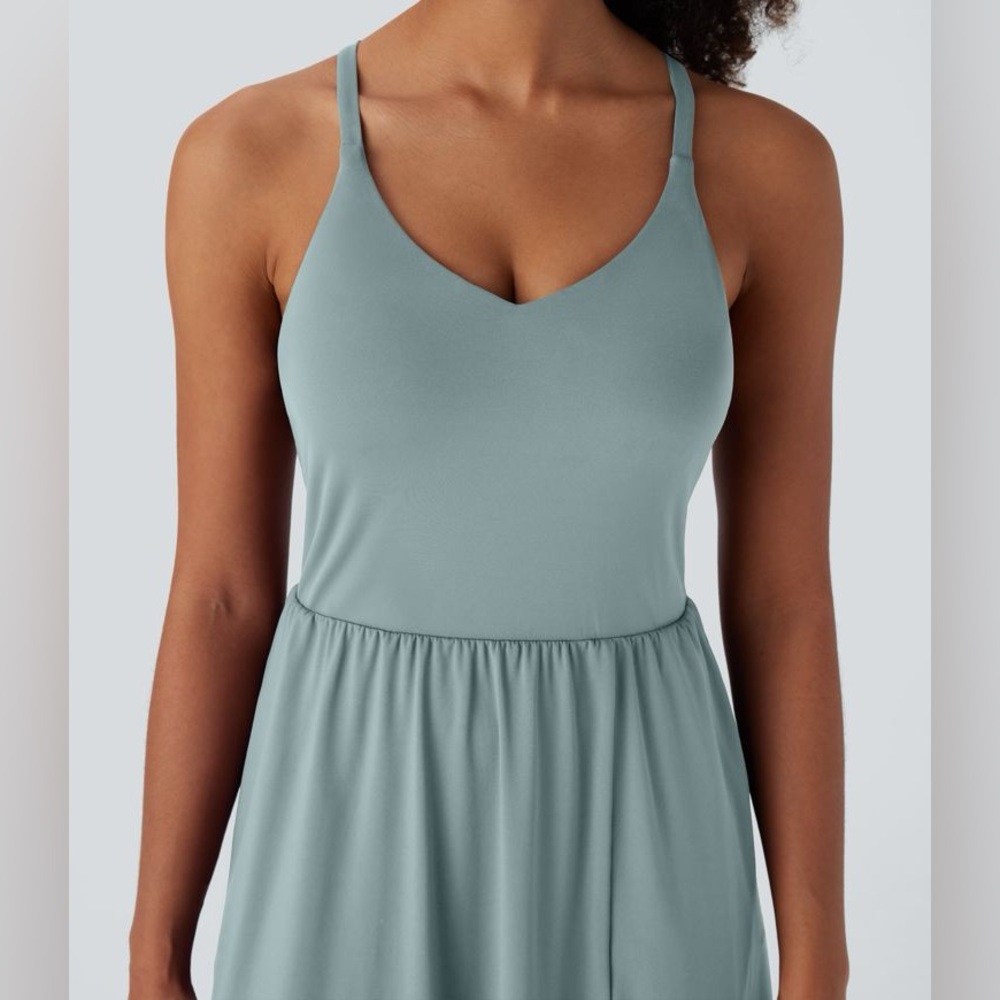 Halara SoftlyZero Airy Racerback Dress Cool
Touch Slip Pockets Sage Size L - Picture 12 of 12